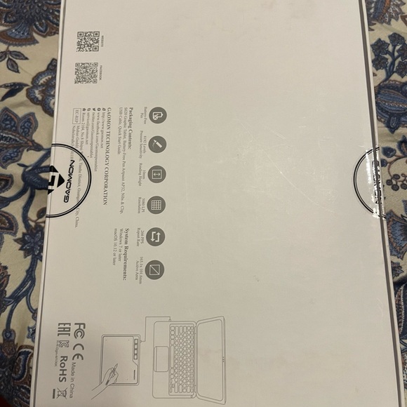 Black Graphics Tablet - Picture 9 of 10